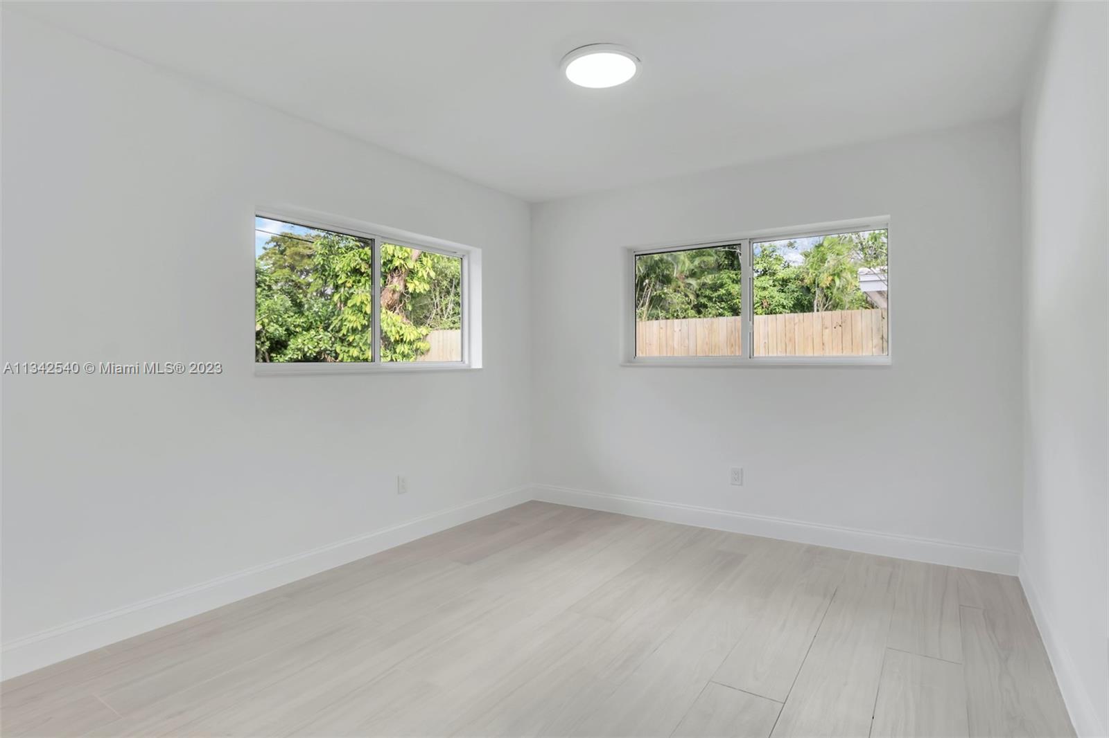 CORAL GABLES RIV SEC 6 - Residential