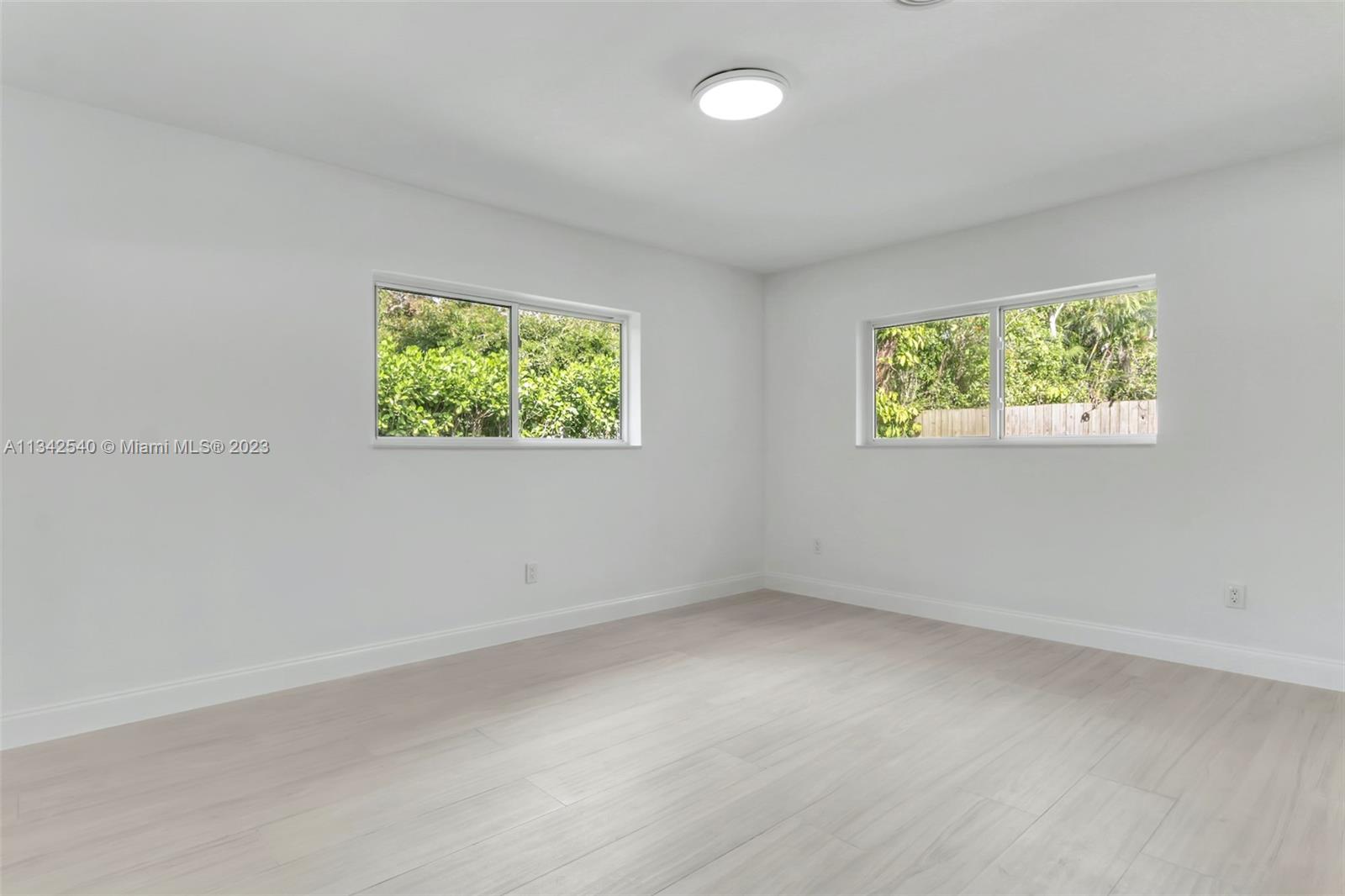 CORAL GABLES RIV SEC 6 - Residential