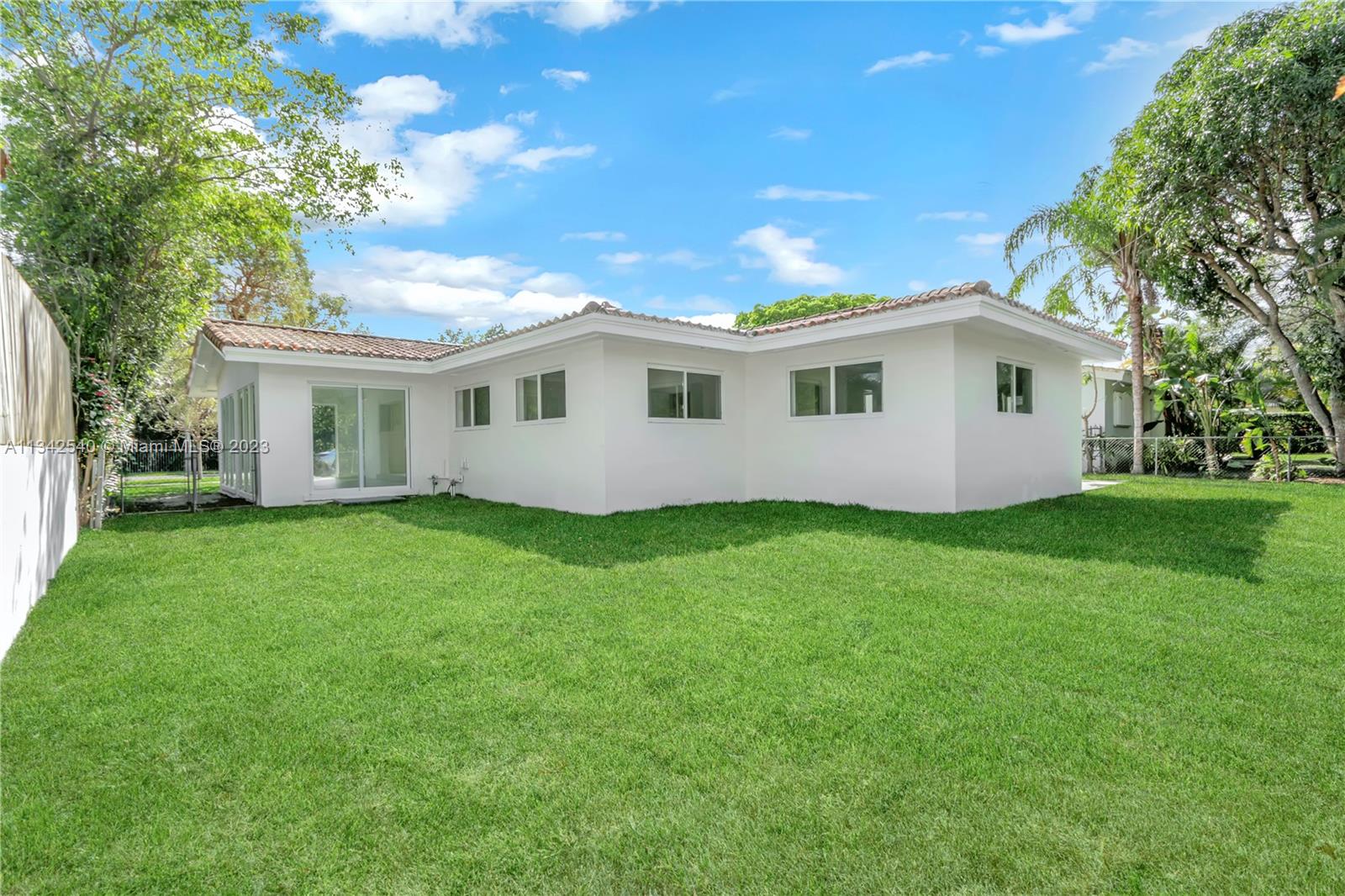 CORAL GABLES RIV SEC 6 - Residential
