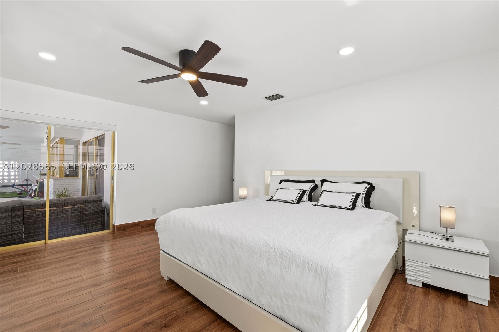 HOLLYWOOD HILLS NORTH SEC - Residential