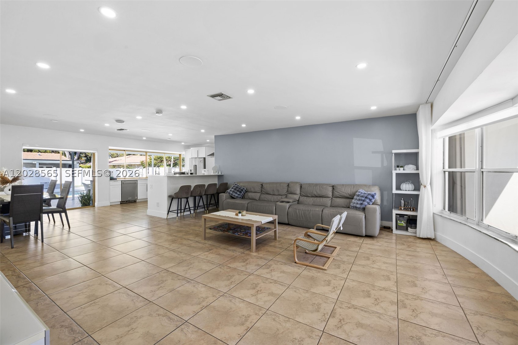 HOLLYWOOD HILLS NORTH SEC - Residential