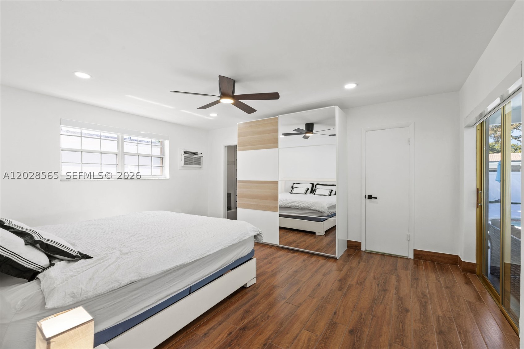 HOLLYWOOD HILLS NORTH SEC - Residential
