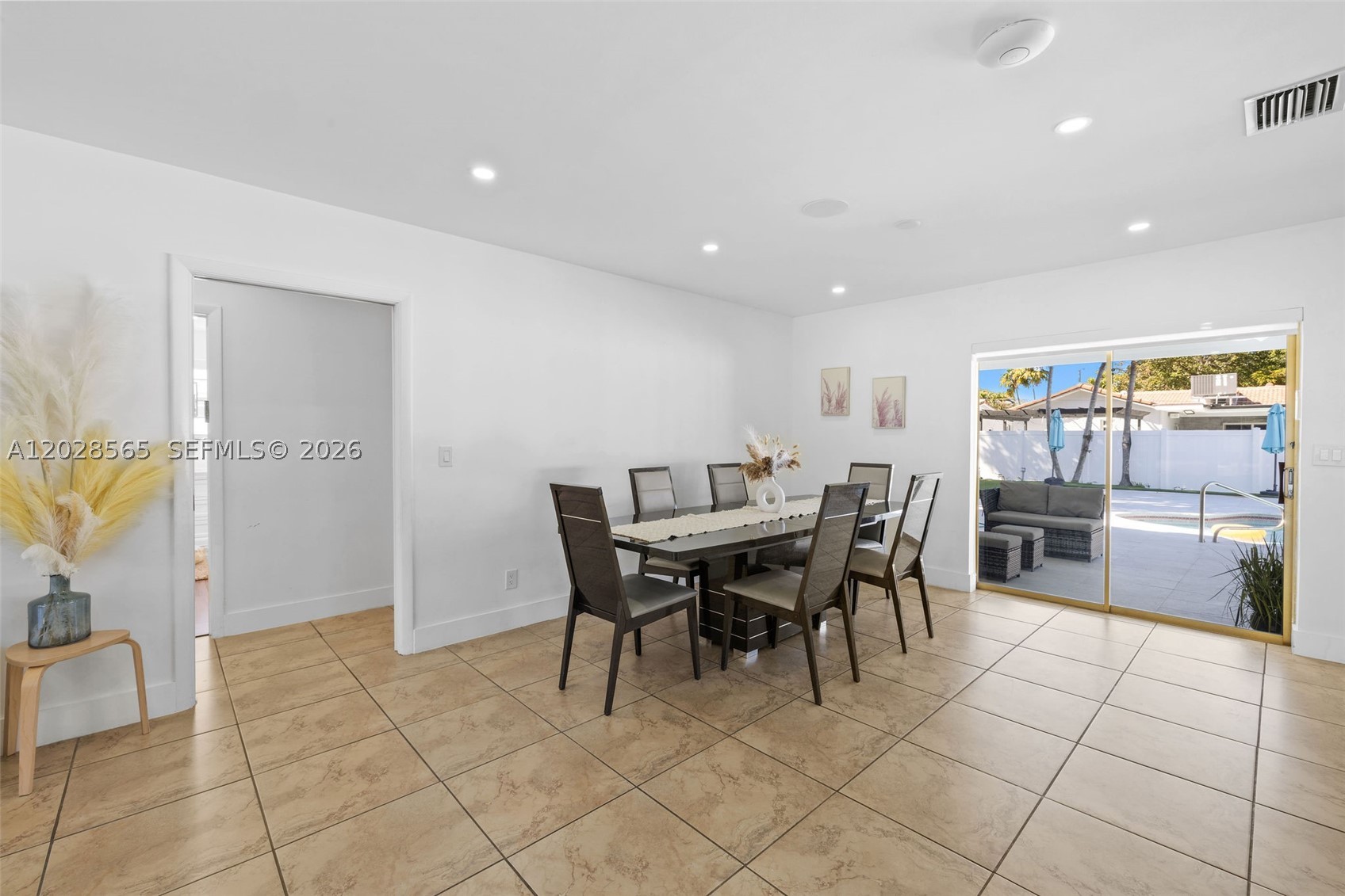 HOLLYWOOD HILLS NORTH SEC - Residential