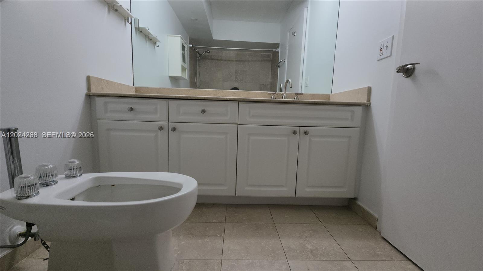 THE GRANDVIEW CONDO - Residential