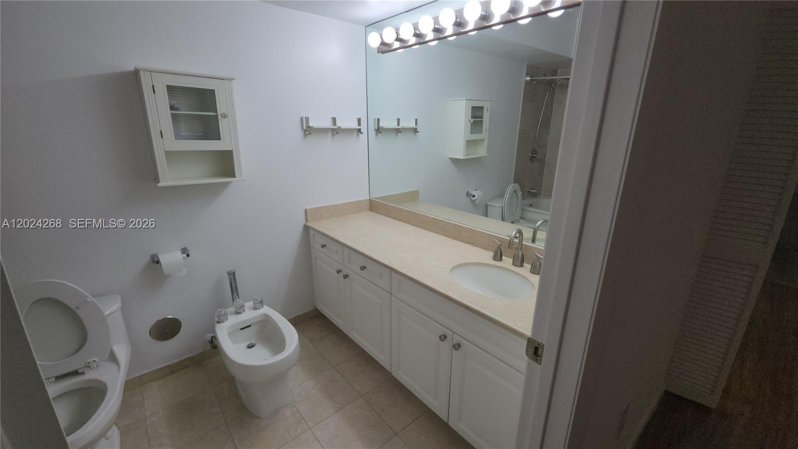 THE GRANDVIEW CONDO - Residential
