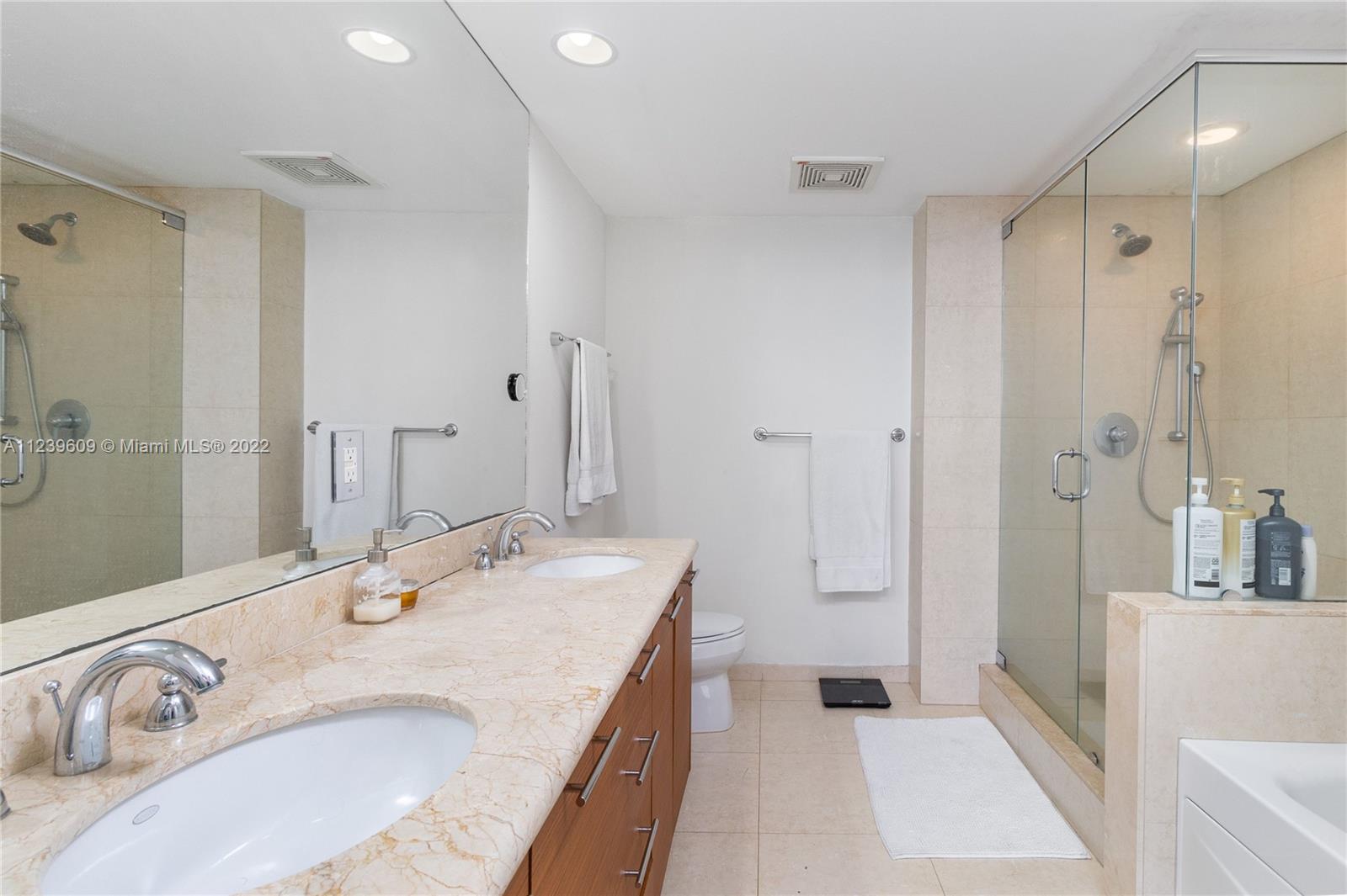 50 BISCAYNE CONDO - Residential Lease