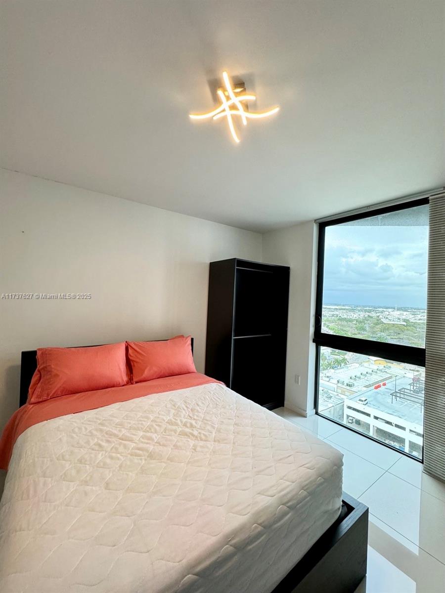 5252 PASEO CONDO - Residential Lease