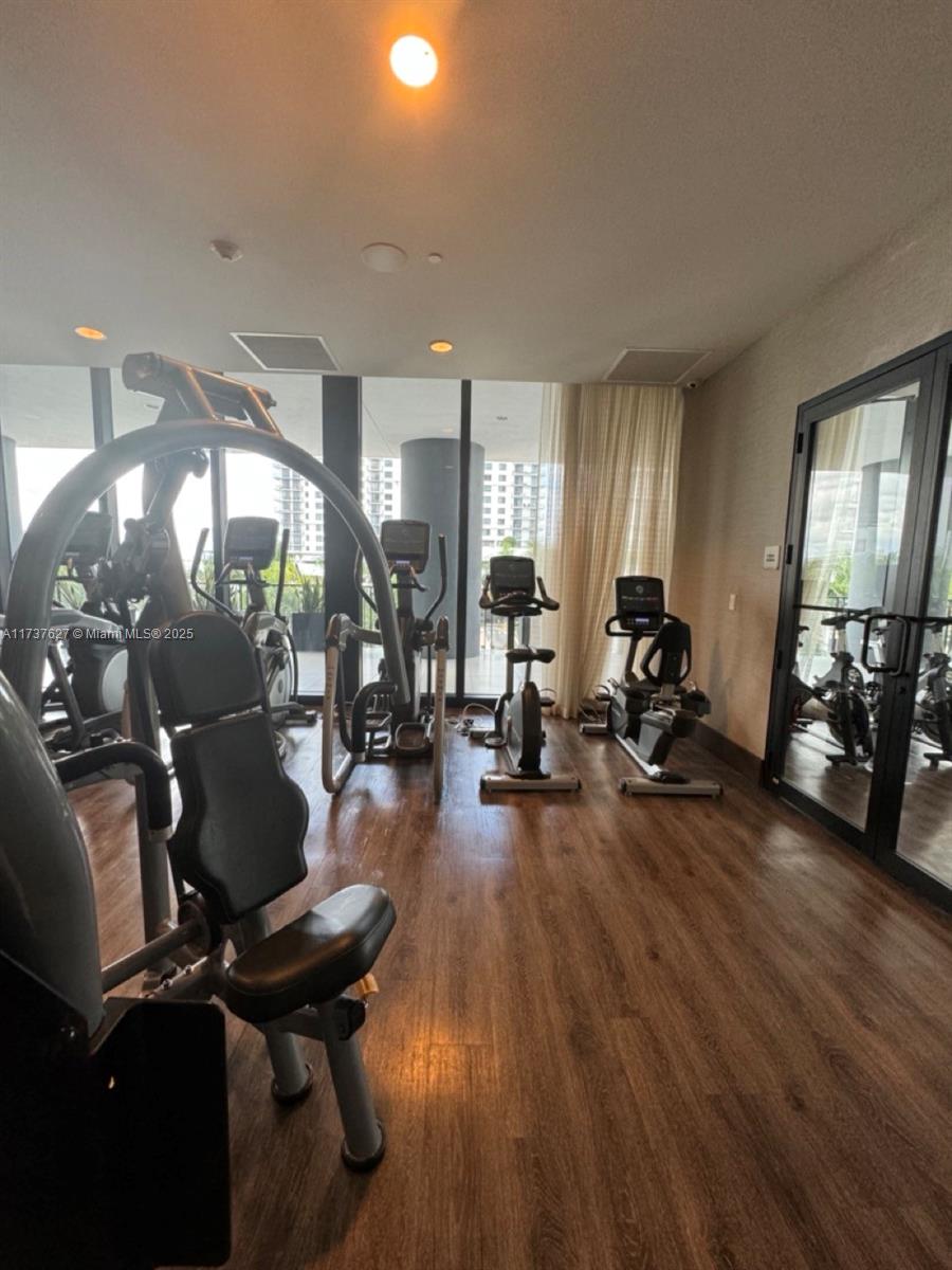 5252 PASEO CONDO - Residential Lease
