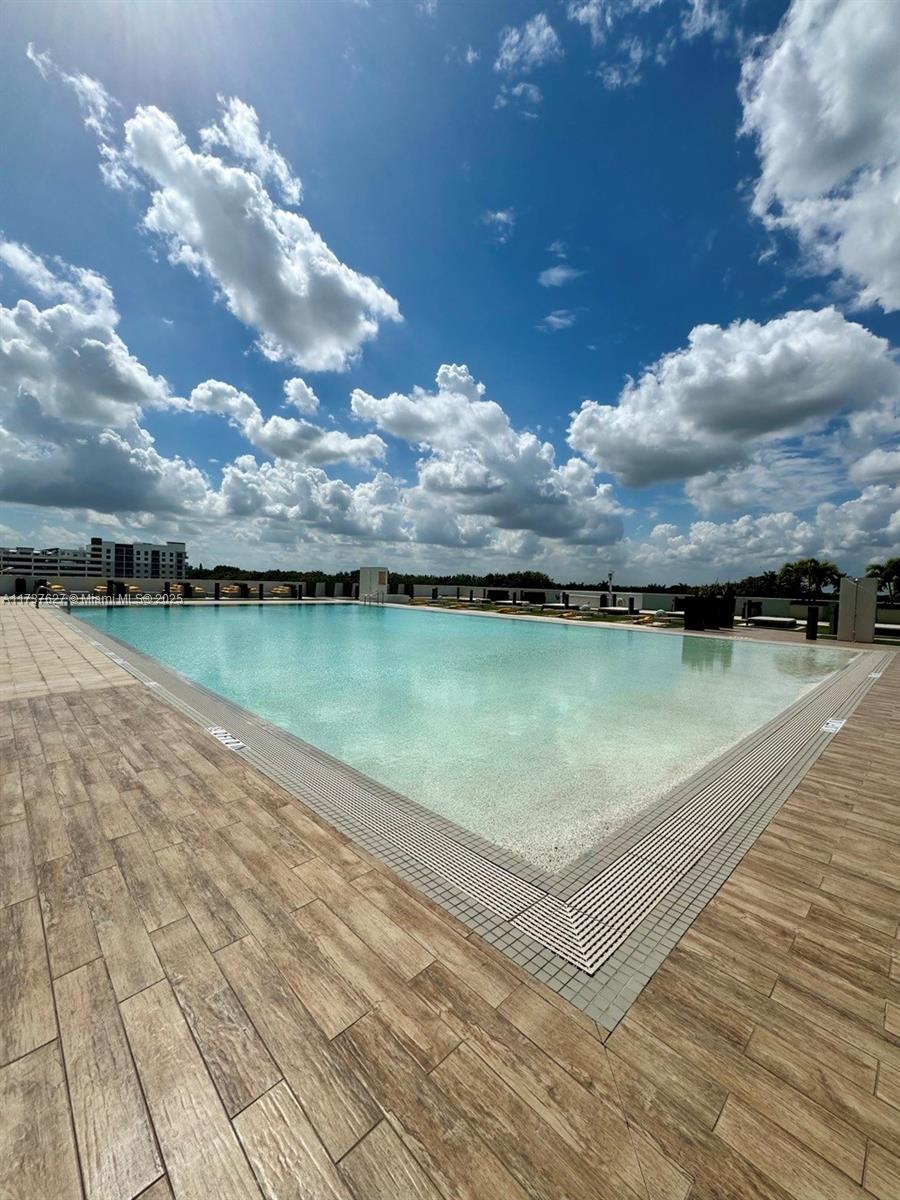 5252 PASEO CONDO - Residential Lease