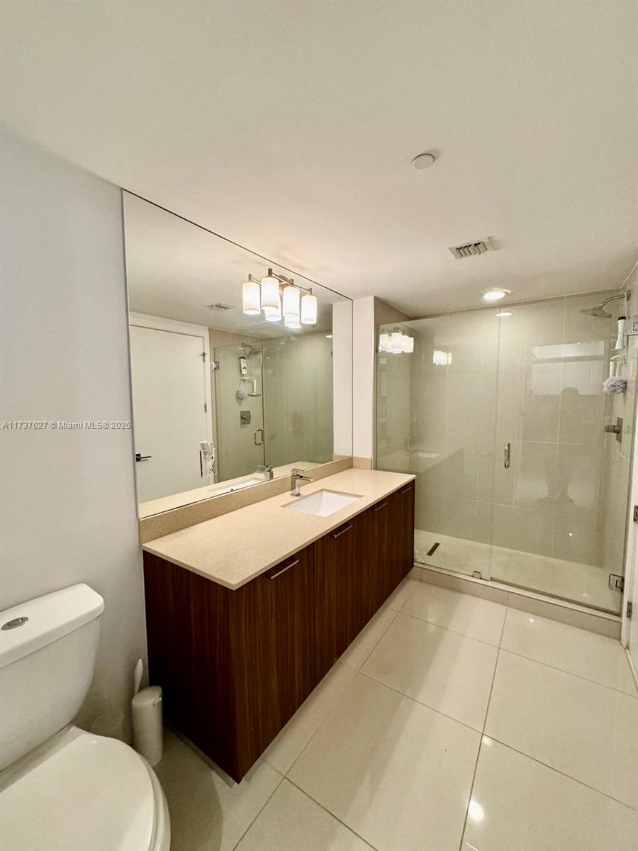 5252 PASEO CONDO - Residential Lease