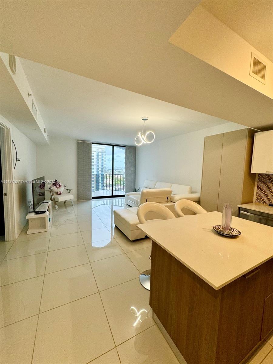 5252 PASEO CONDO - Residential Lease