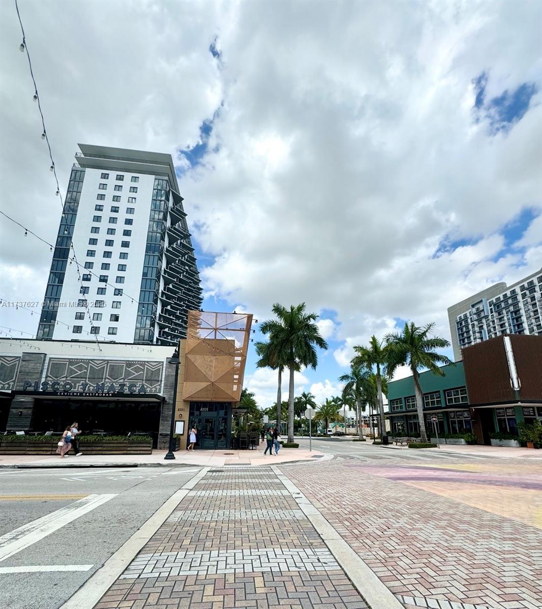 5252 PASEO CONDO - Residential Lease