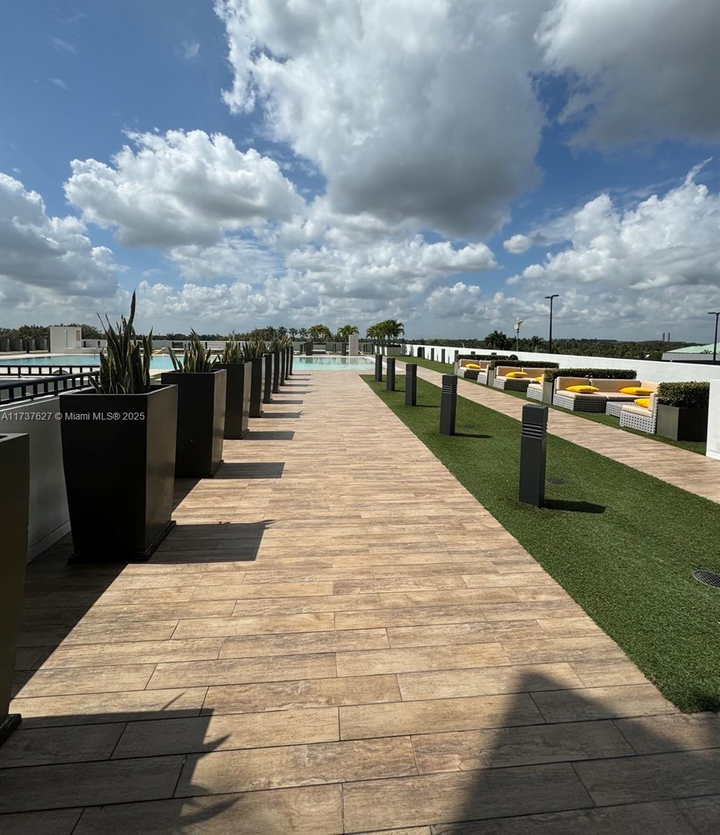 5252 PASEO CONDO - Residential Lease