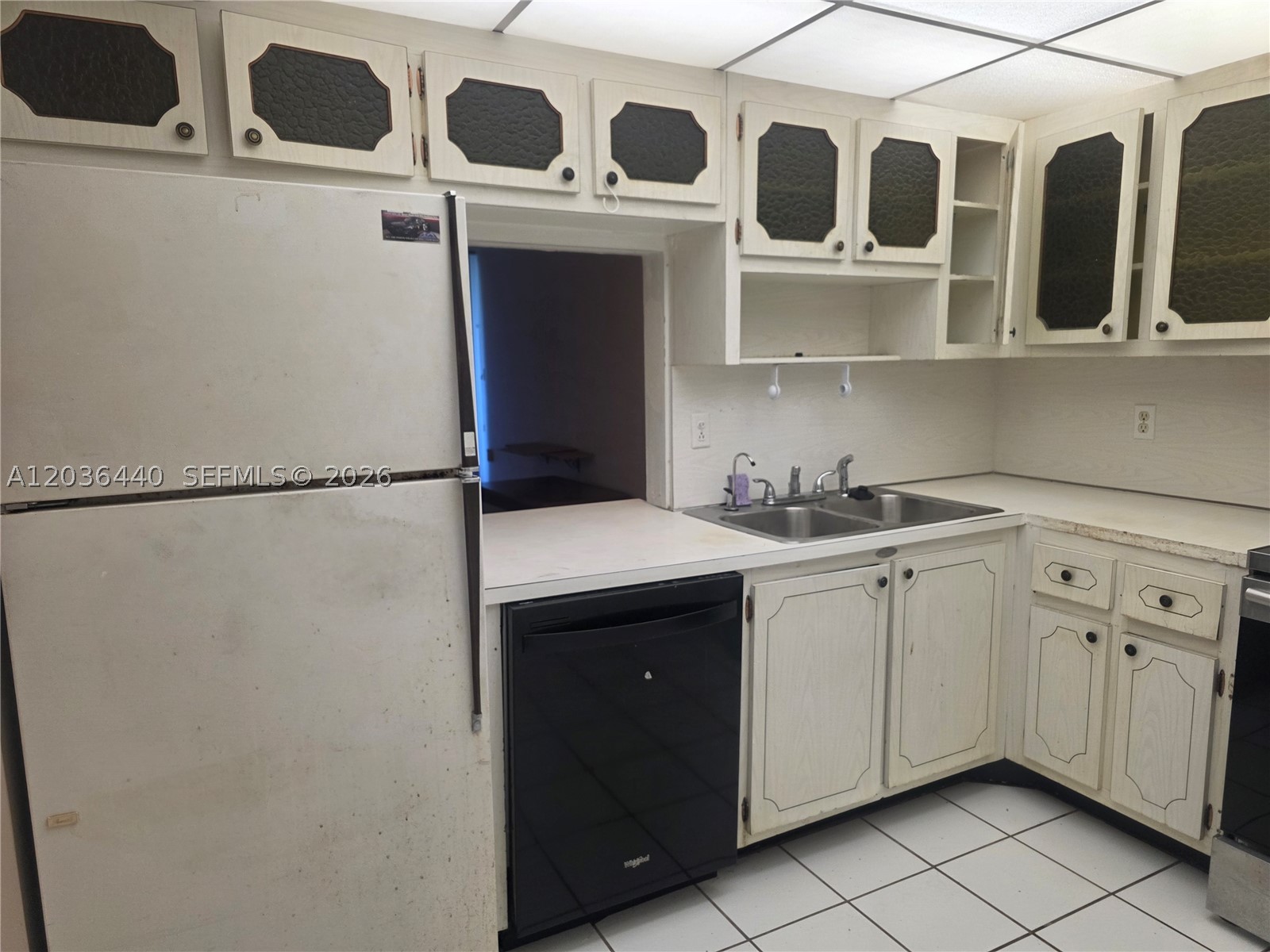 FOURTH FORUM CONDOMINIUM - Residential