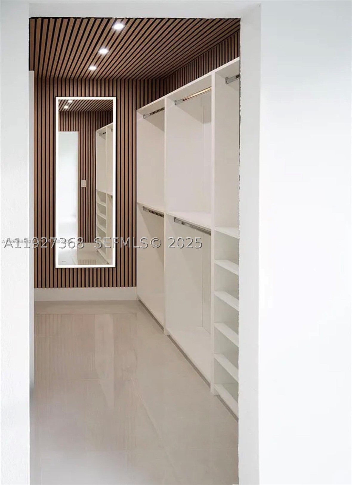 MEADOW WOODMANOR SEC 2 - Residential