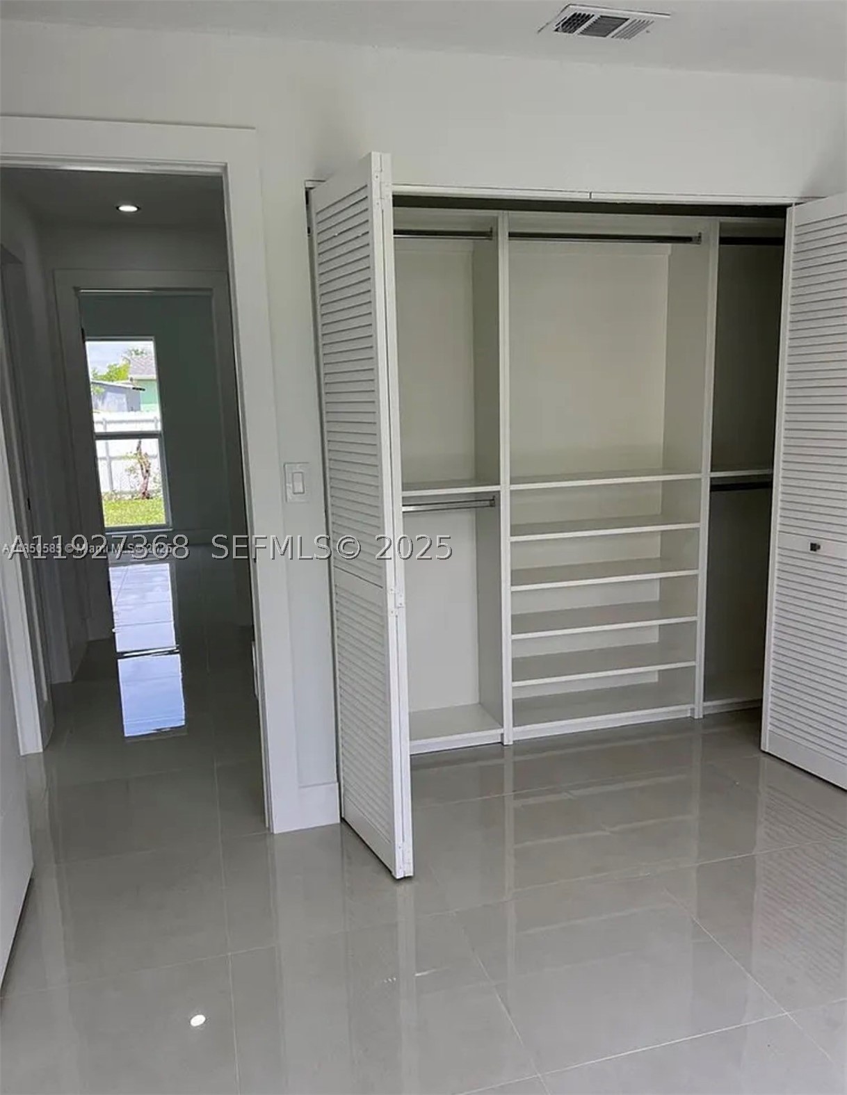 MEADOW WOODMANOR SEC 2 - Residential