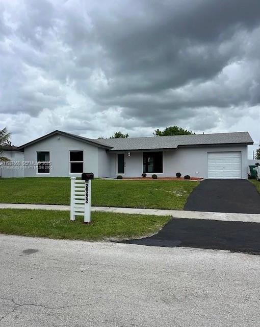 Recently completely remodeled 3 bedrooms 2 bathroom 1 car garage. New roof, impact windows and doors. New appliances. Great neighborhood for family, park close by, big yard room for pool. Cash or Conventional, FHA, or VA financing!
