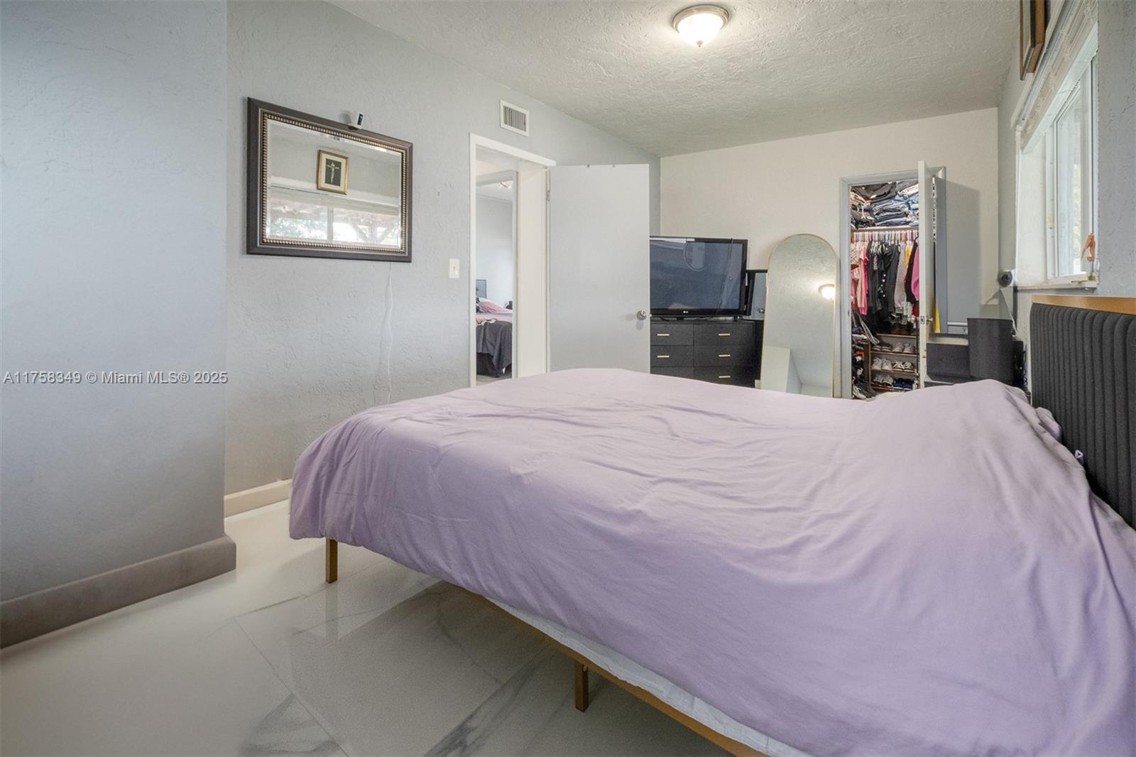 BISCAYNE RIVER GARDENS - Residential
