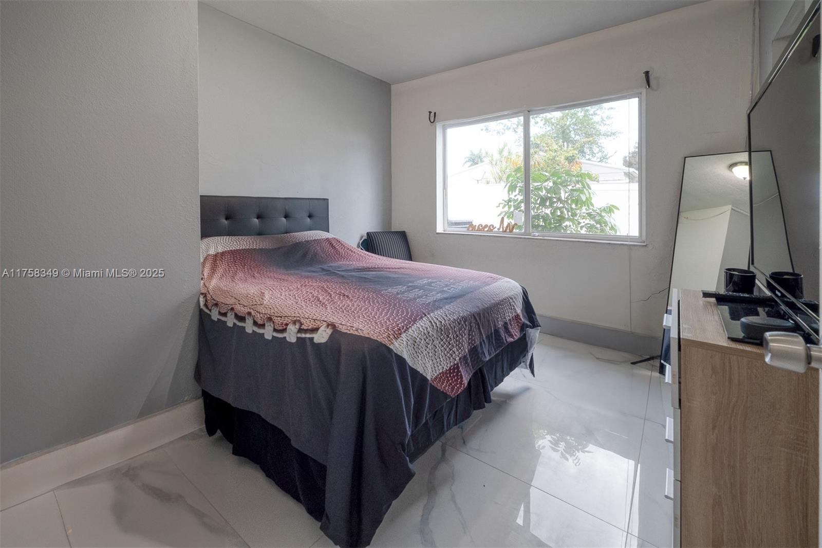 BISCAYNE RIVER GARDENS - Residential