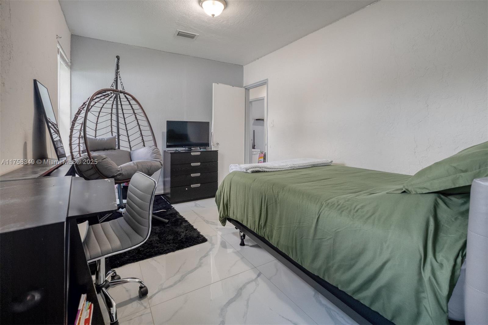 BISCAYNE RIVER GARDENS - Residential