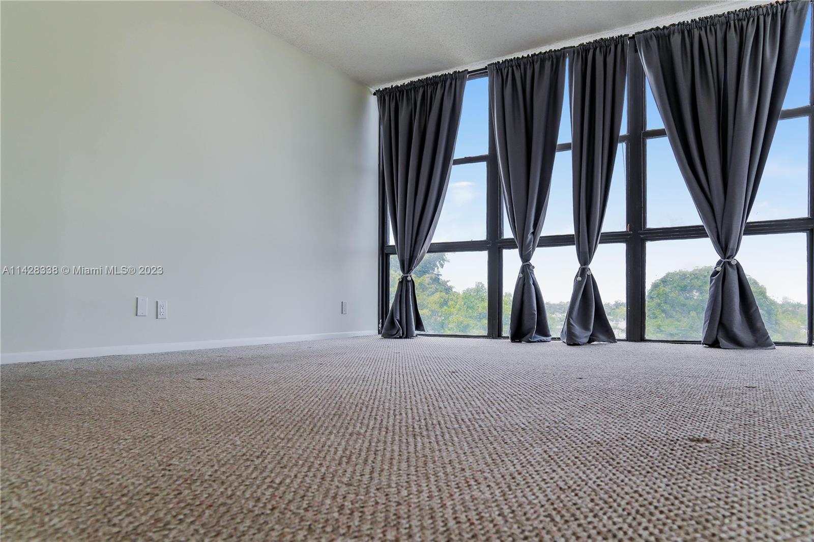 OCEANVIEW PARK CONDO - Residential