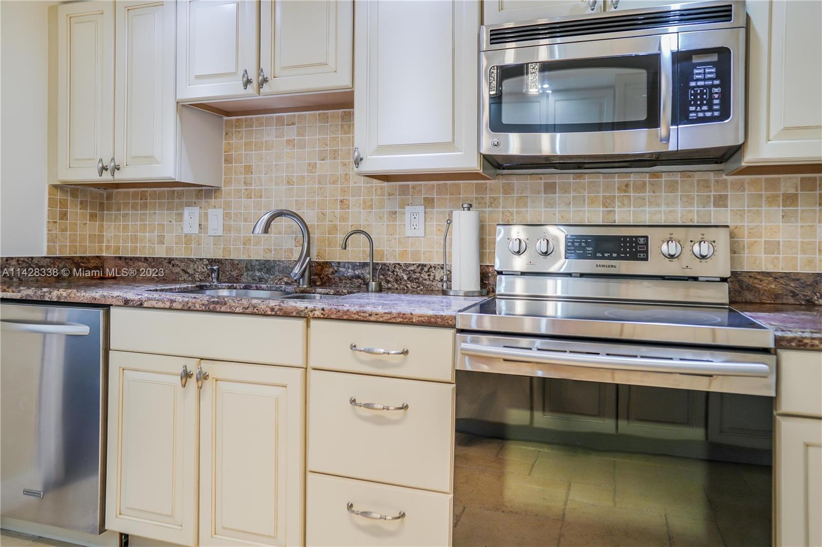 OCEANVIEW PARK CONDO - Residential
