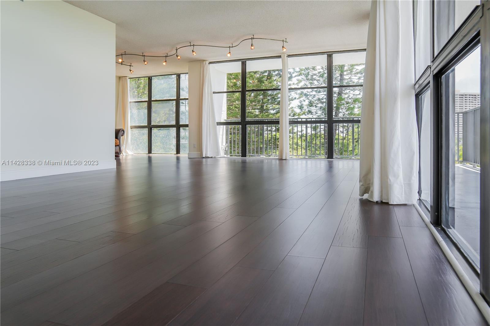 OCEANVIEW PARK CONDO - Residential