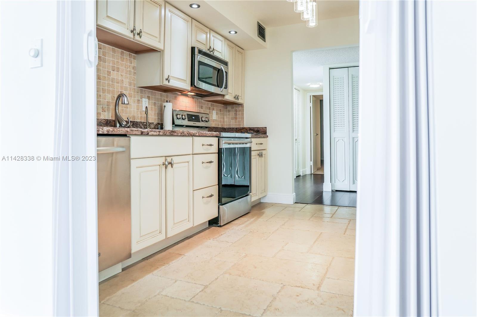 OCEANVIEW PARK CONDO - Residential