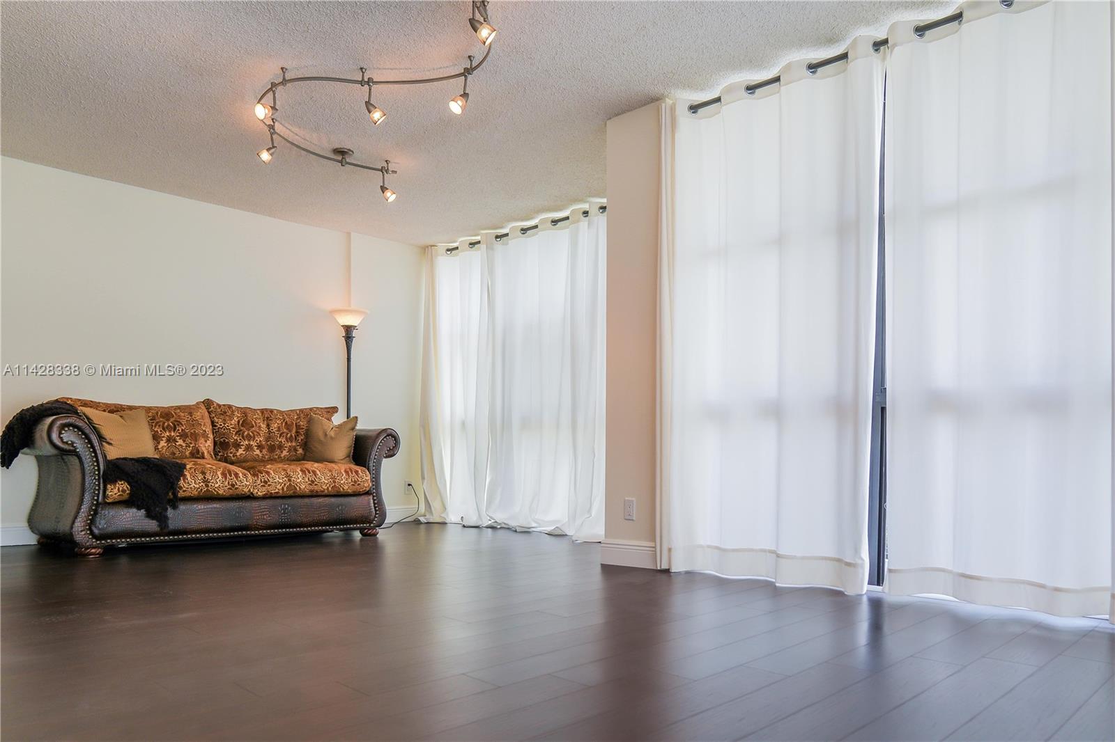 OCEANVIEW PARK CONDO - Residential