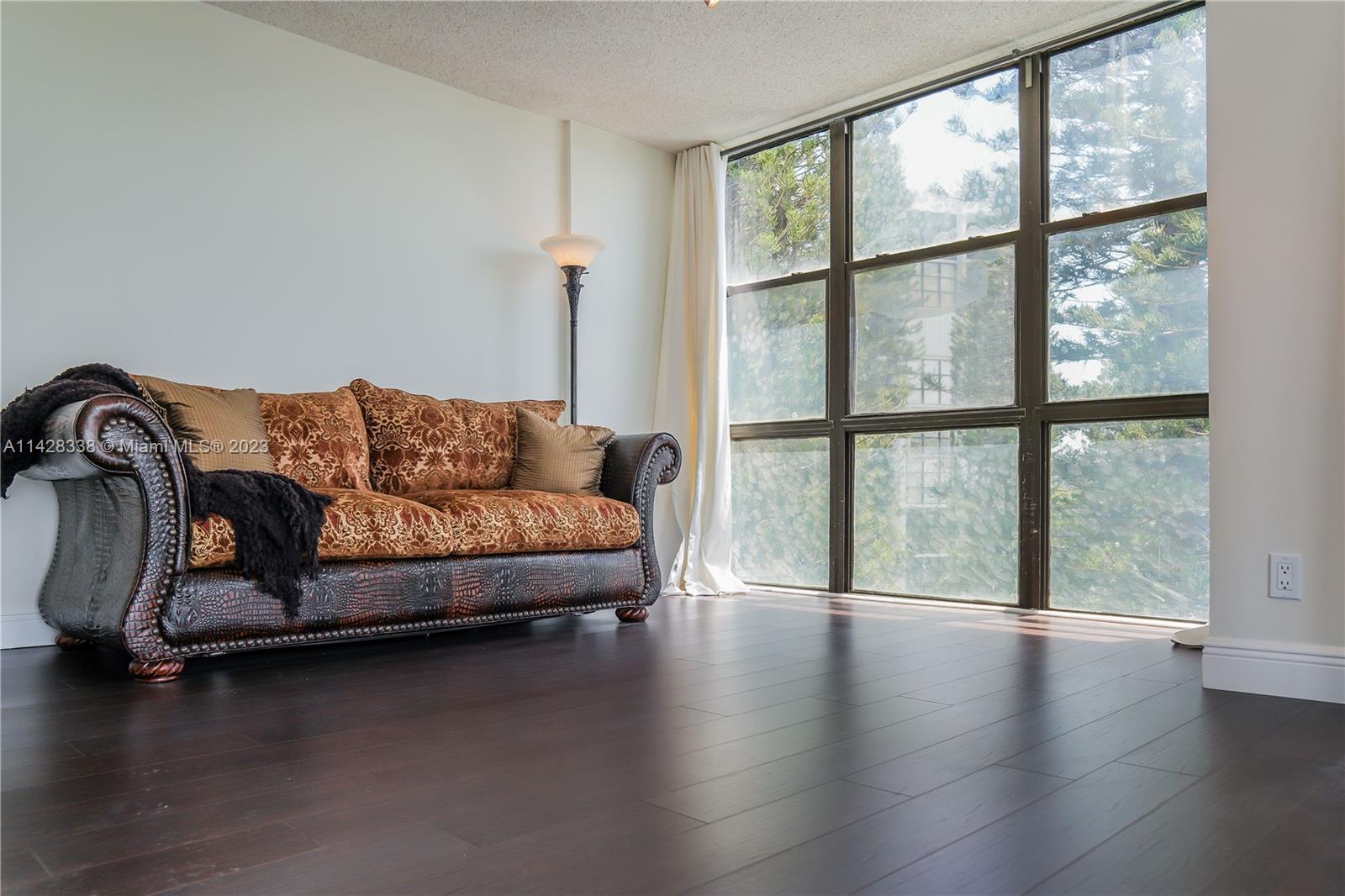 OCEANVIEW PARK CONDO - Residential