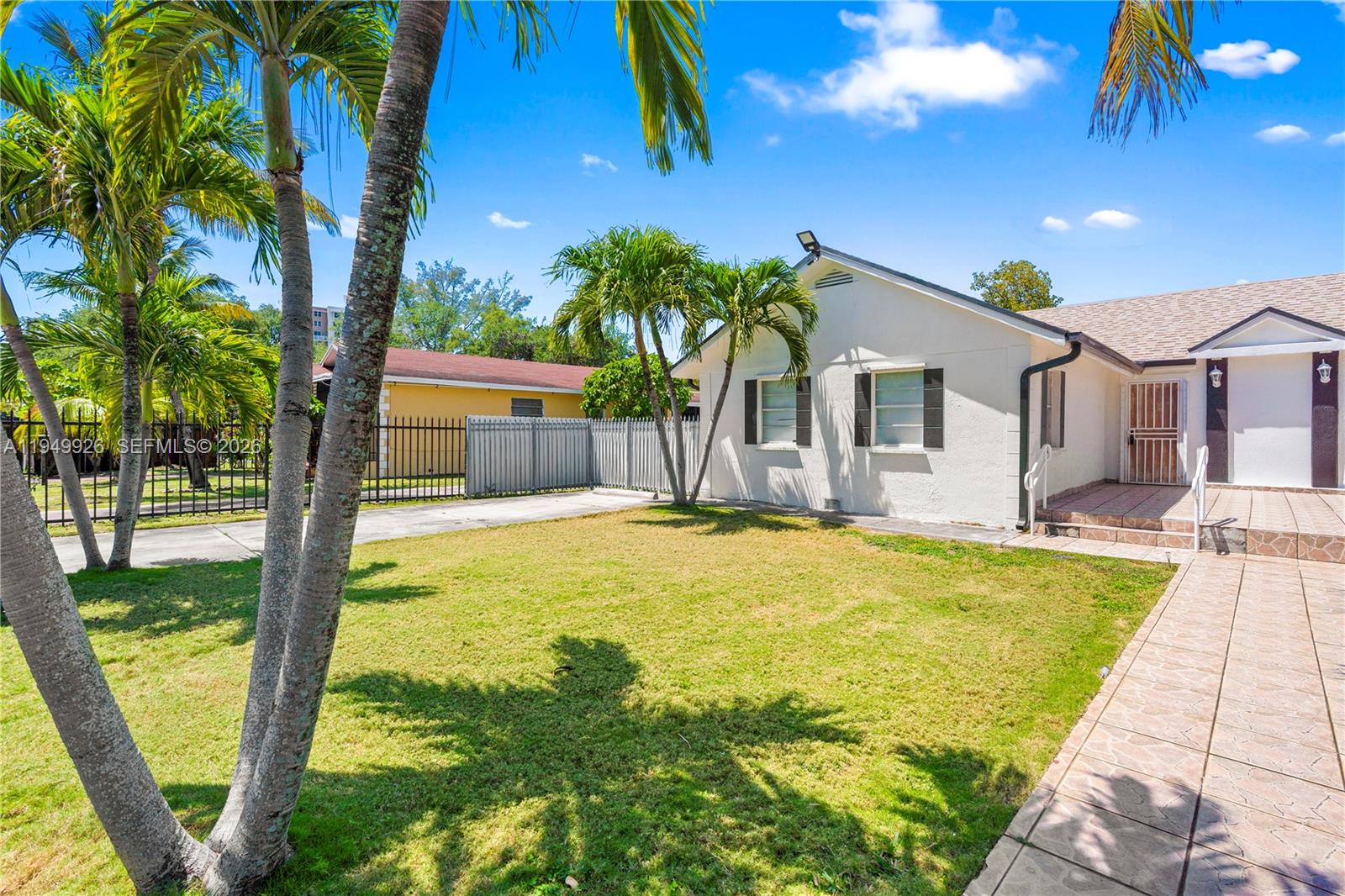 BISCAYNE AVE TRACT - Residential Lease