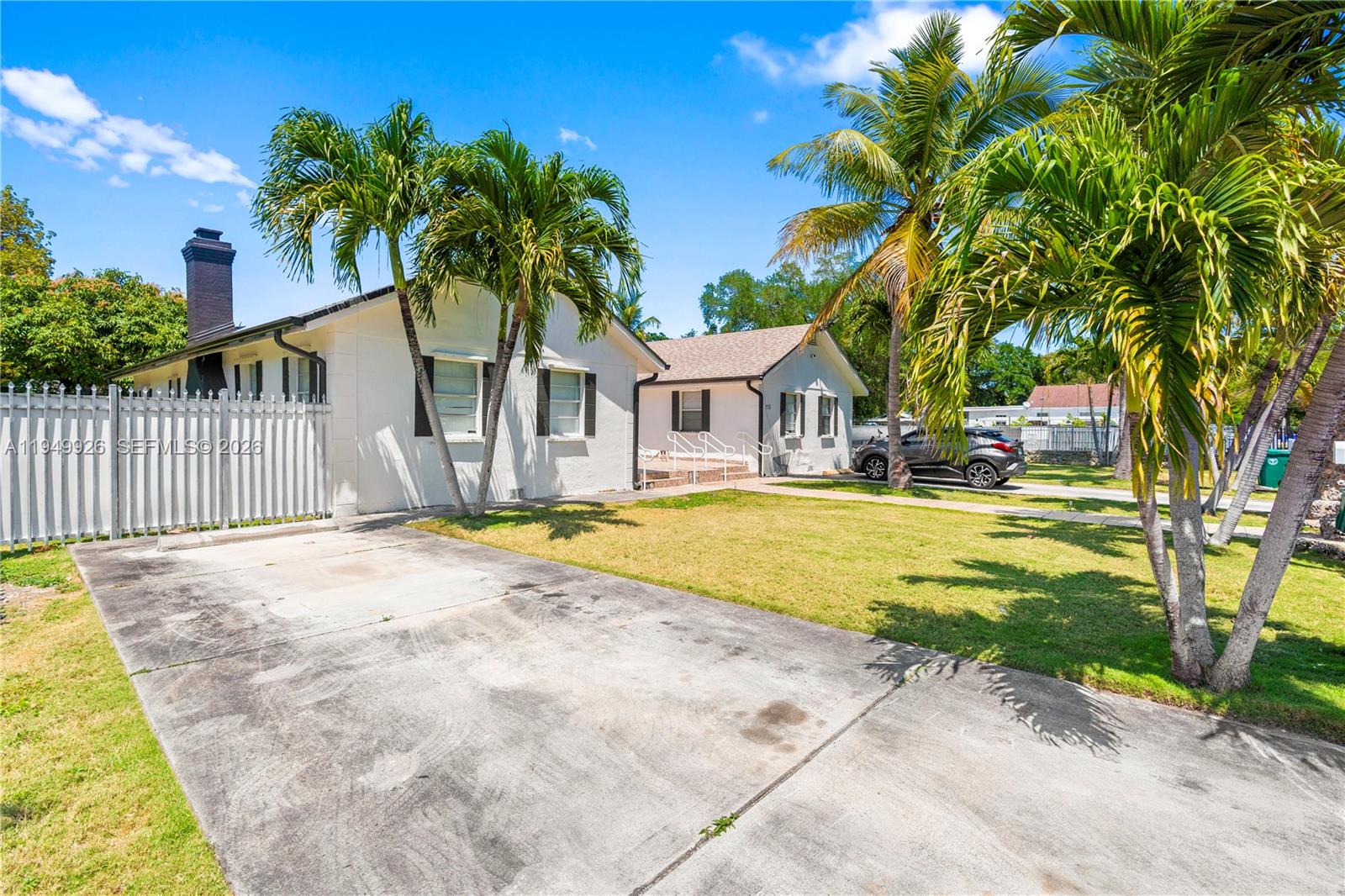 BISCAYNE AVE TRACT - Residential Lease