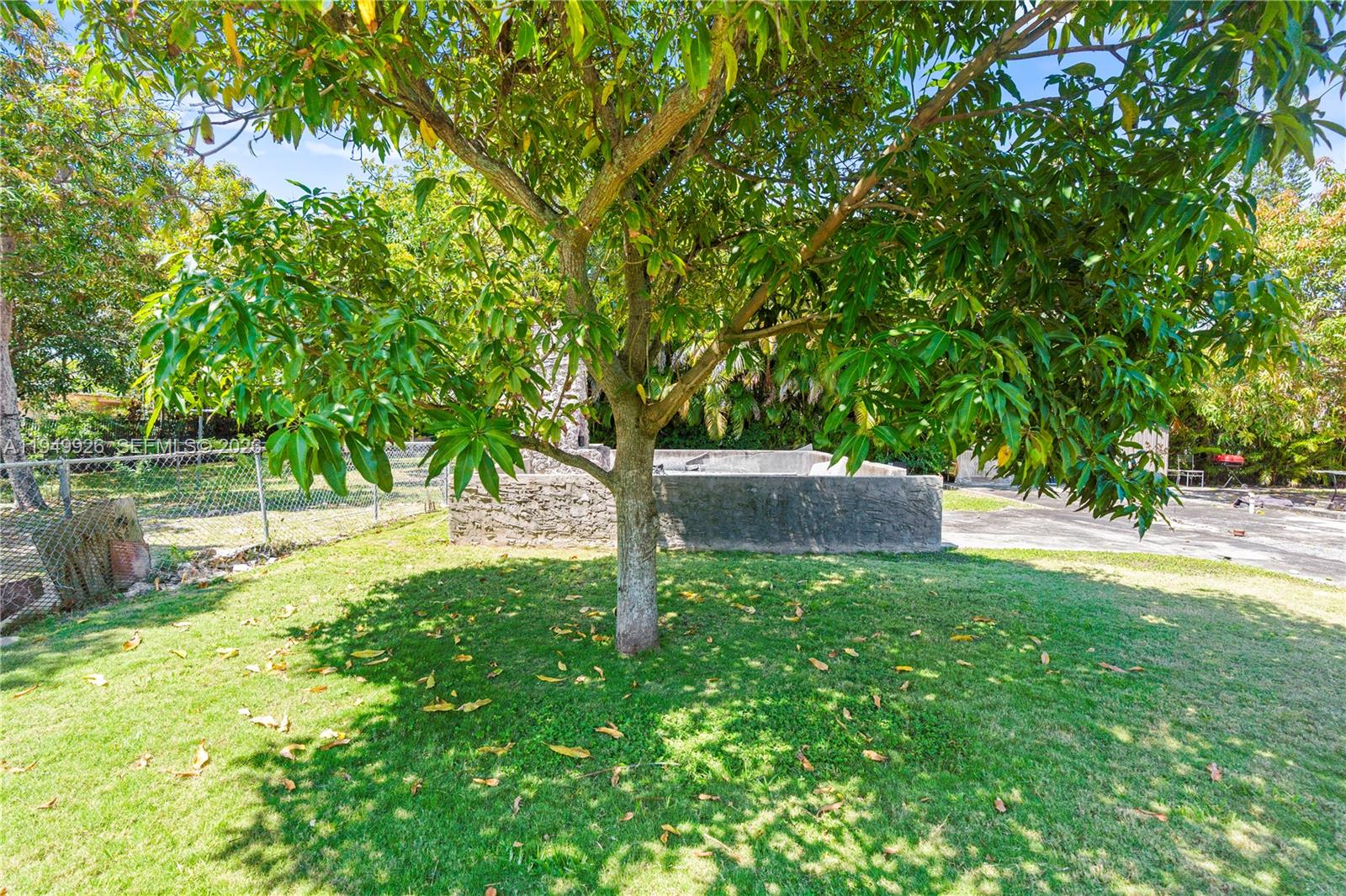 BISCAYNE AVE TRACT - Residential Lease