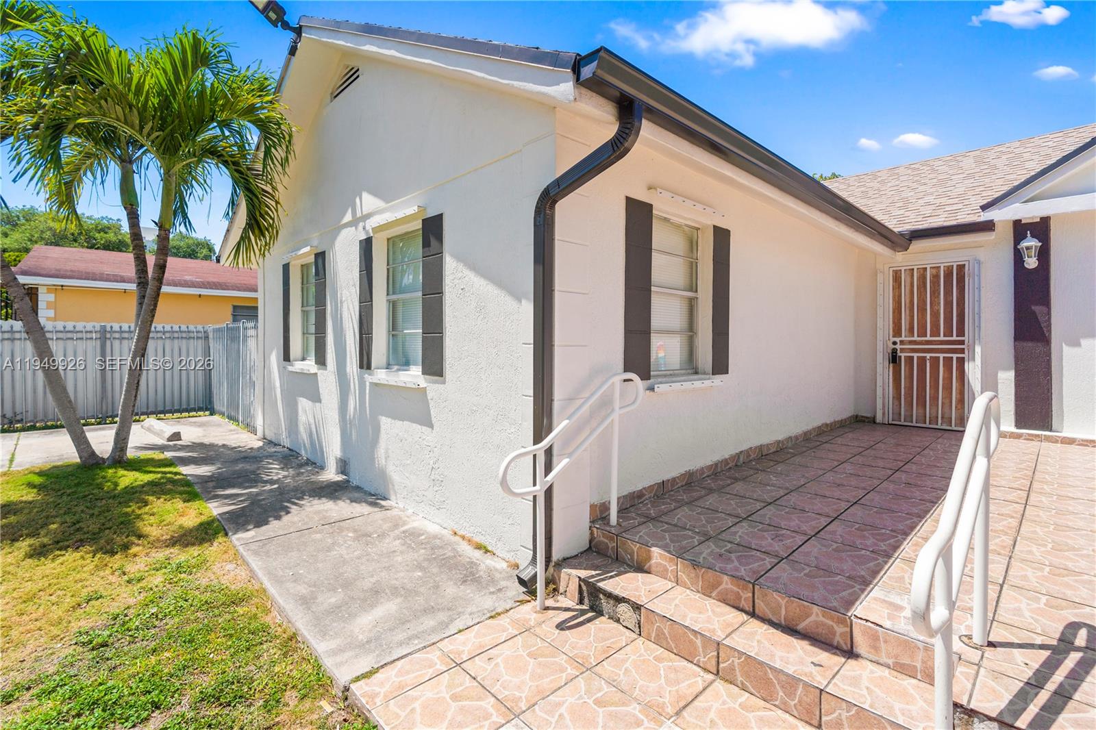 BISCAYNE AVE TRACT - Residential Lease