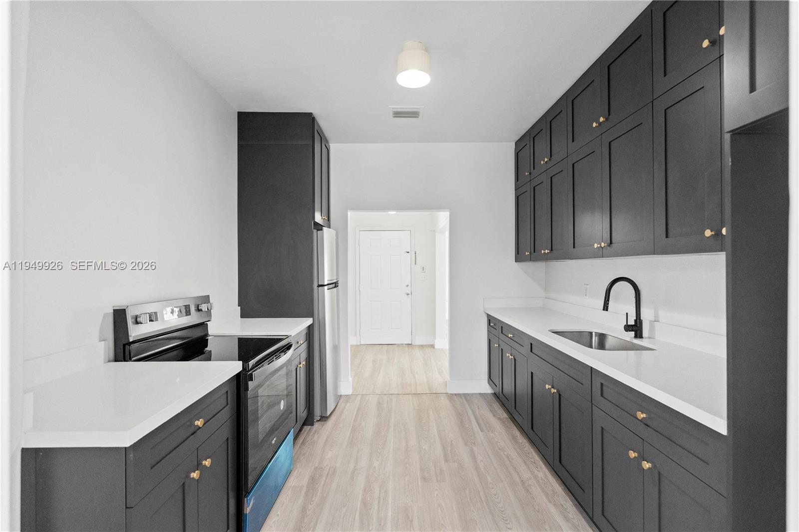 BISCAYNE AVE TRACT - Residential Lease