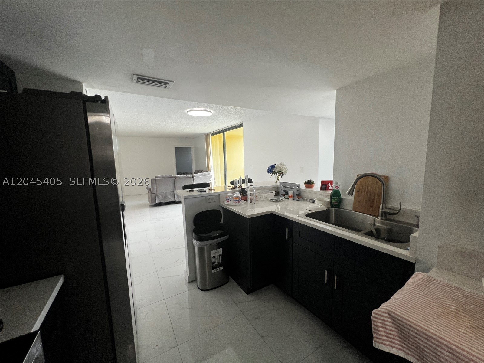 INTERNATIONAL PARK I COND - Residential
