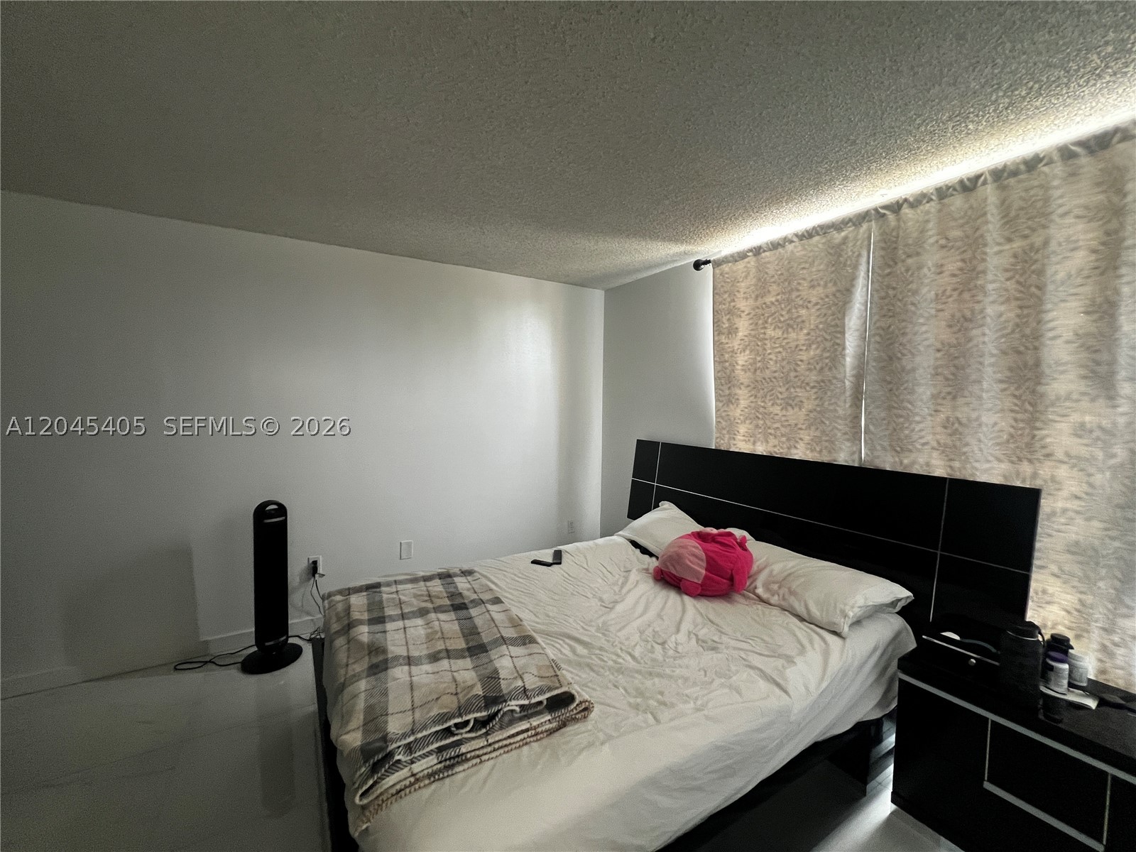 INTERNATIONAL PARK I COND - Residential