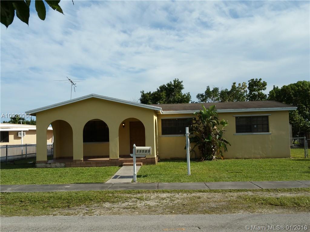 Stop looking! You've found the home you're looking for! Amazing home with 3 bedrooms, 2 bathrooms ready for you to move in & upgrade later to your own taste! This home features tile throughout, open kitchen & family room which could be a 4th bedroom if you'd like. Let the kids & the dog run around your spacious backyard while you work on your boat easily parked on the side of the house! You can also store all your tools in the shed which comes with the house. Won't last! Call now!