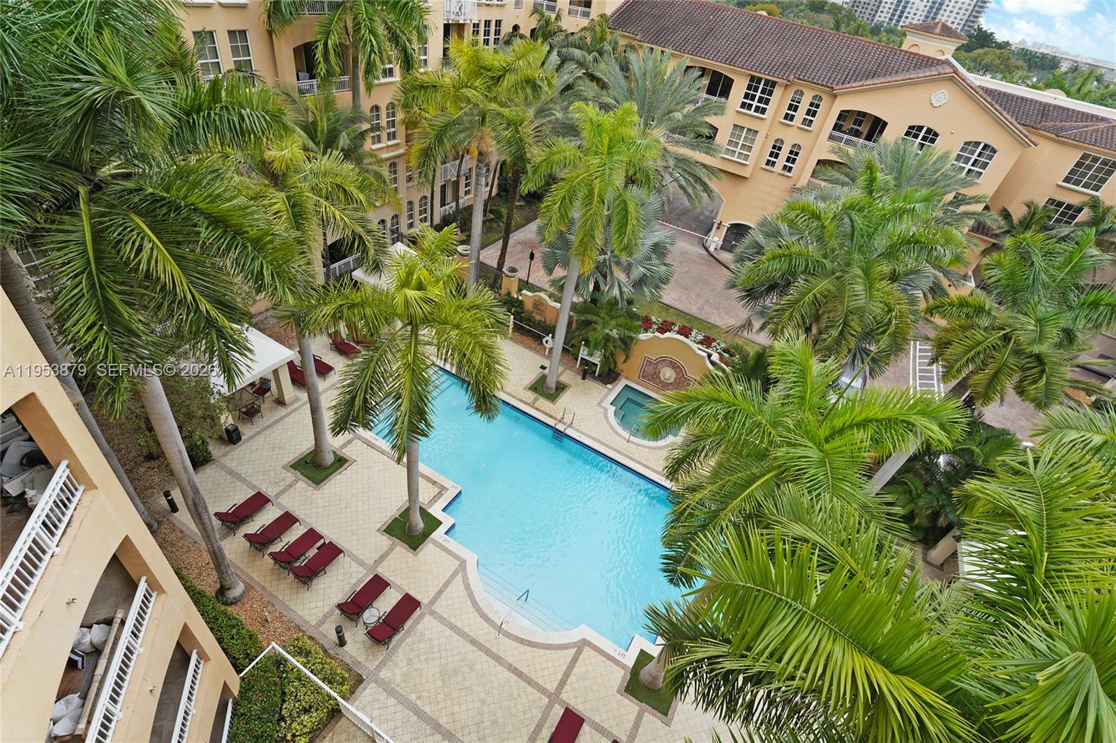 ALAQUA CONDO - Residential