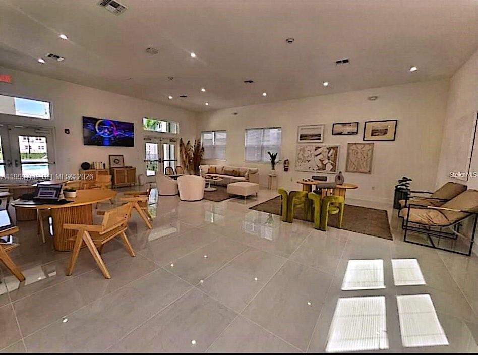 sandlake station - Residential