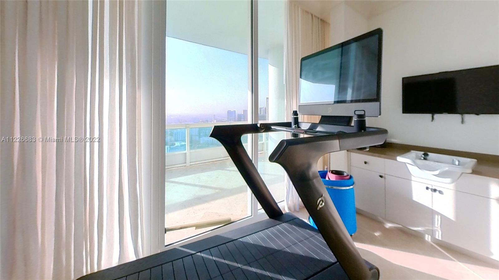 SANTA MARIA CONDO - Residential