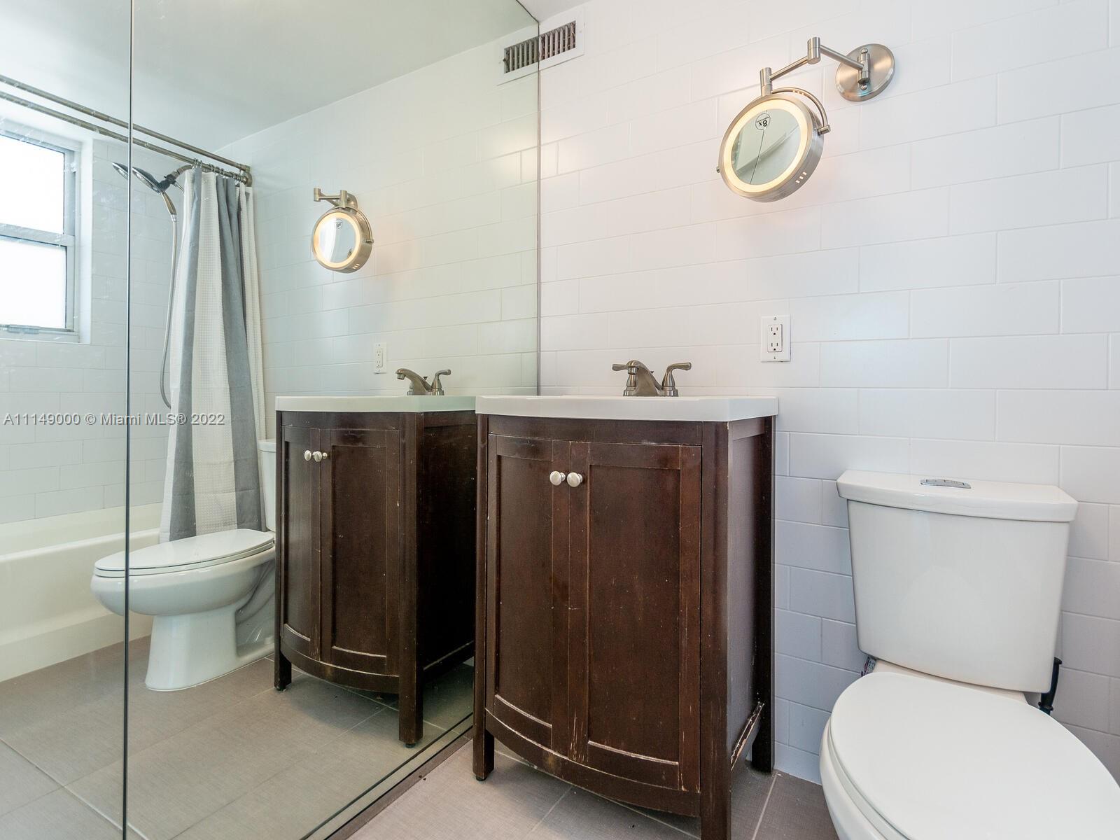 ADMIRAL TOWERS CONDO - Residential