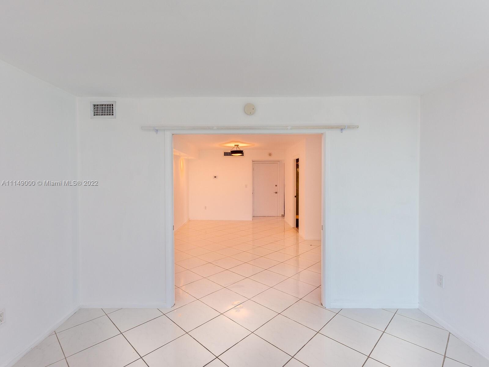 ADMIRAL TOWERS CONDO - Residential