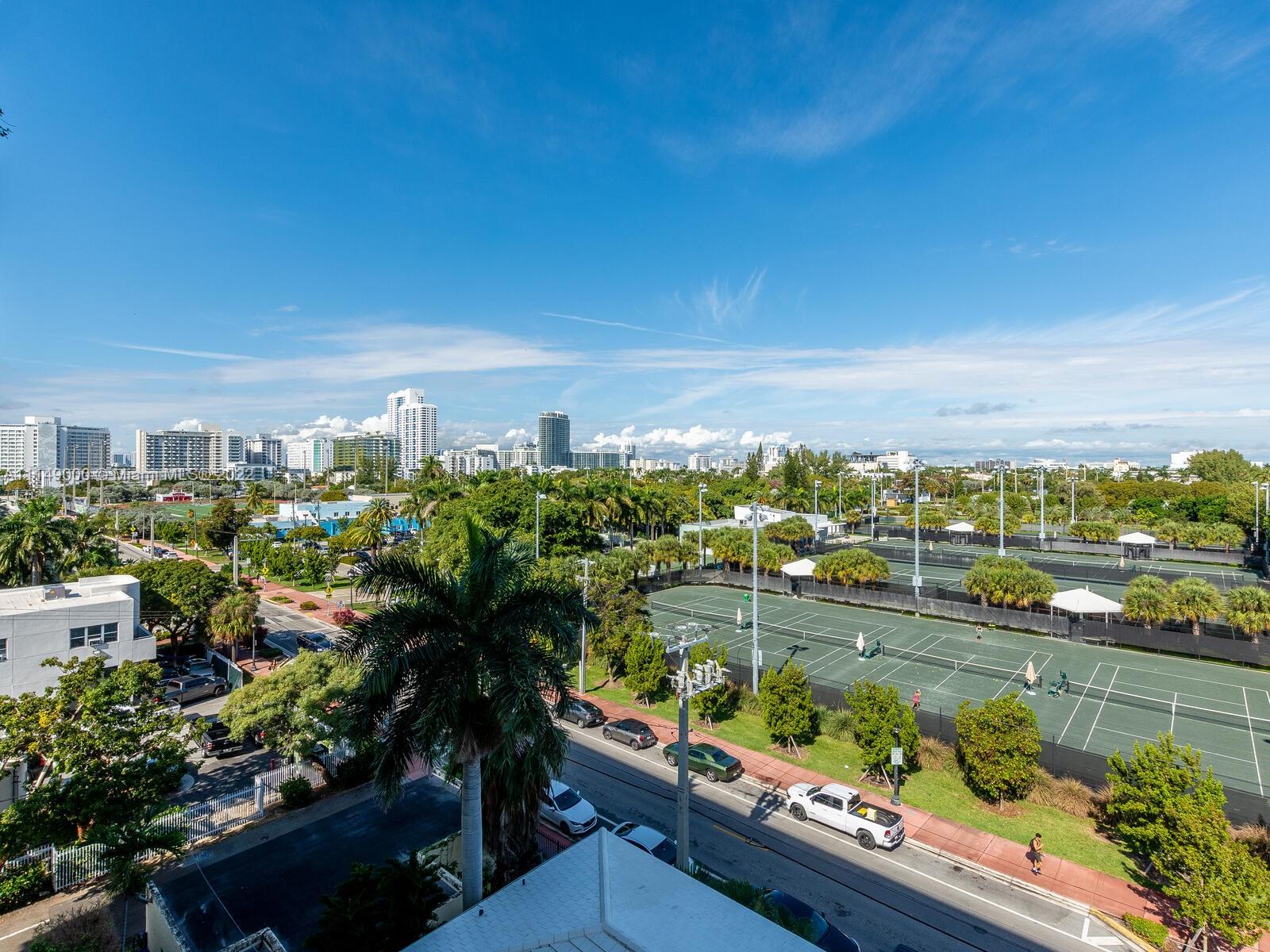 ADMIRAL TOWERS CONDO - Residential