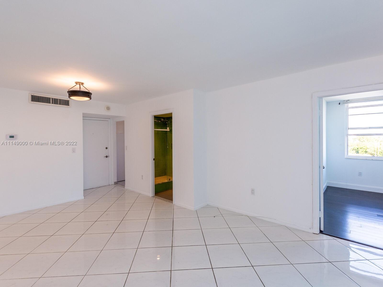 ADMIRAL TOWERS CONDO - Residential