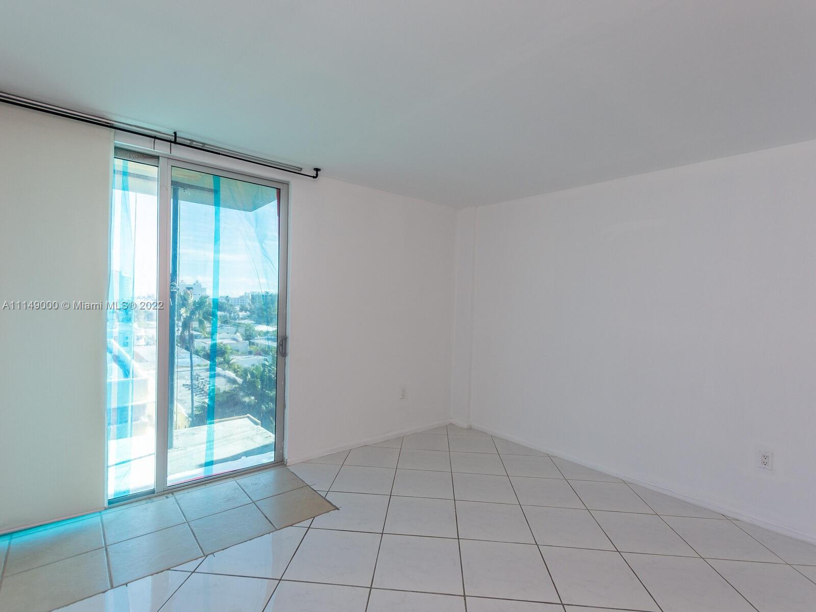ADMIRAL TOWERS CONDO - Residential