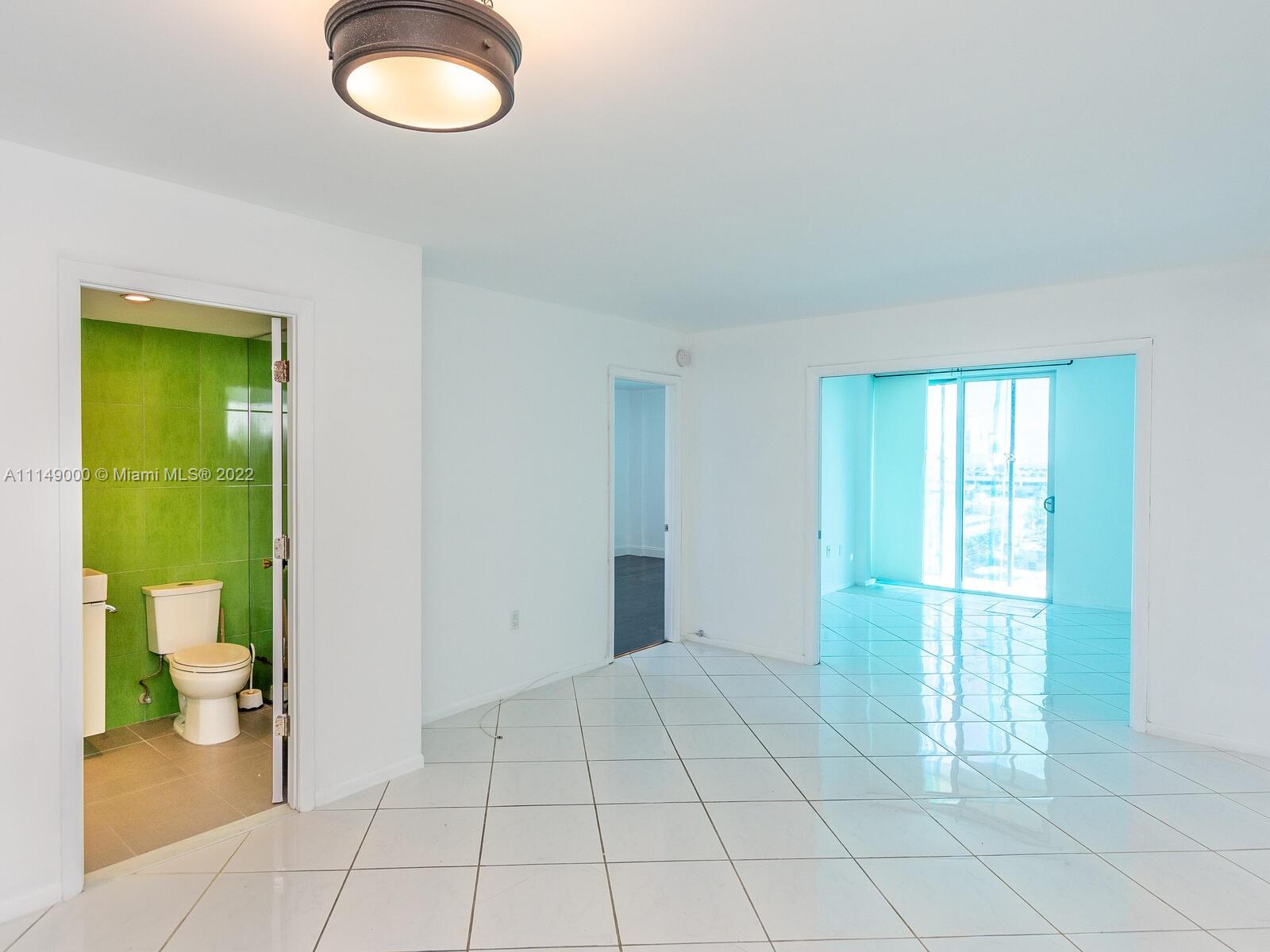 ADMIRAL TOWERS CONDO - Residential