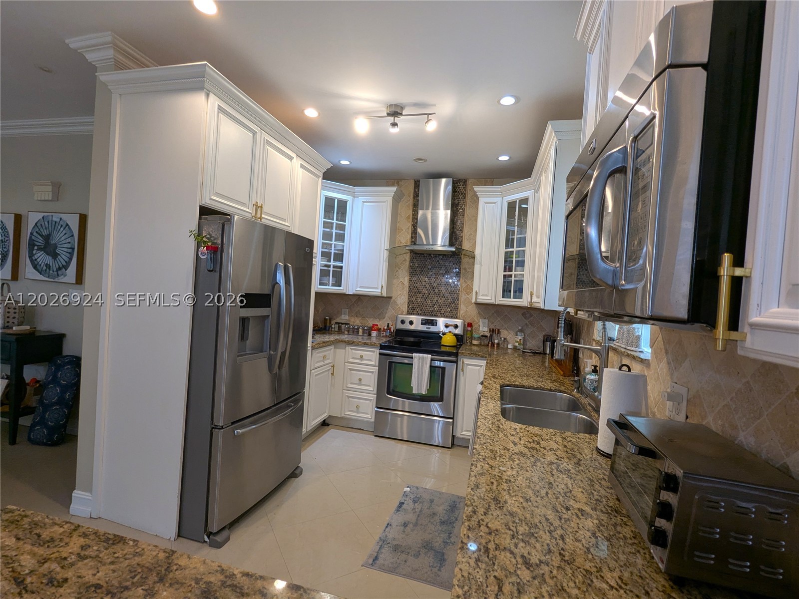 KENSINGTON - Residential