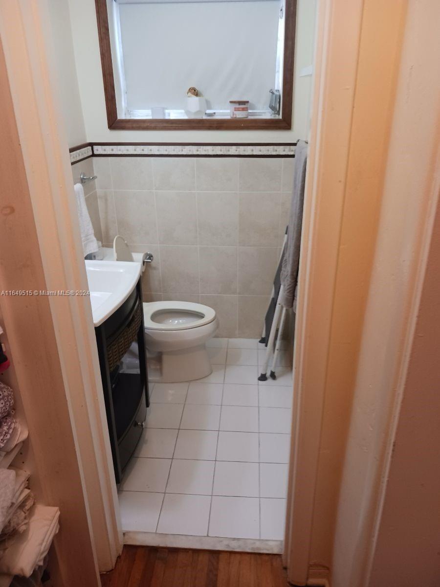 MIRACLE MANOR 1ST ADDN - Residential Lease