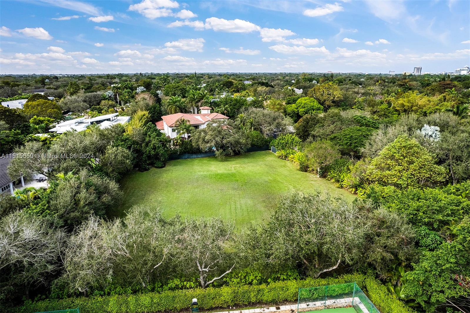 KILLIAN PARK - Land